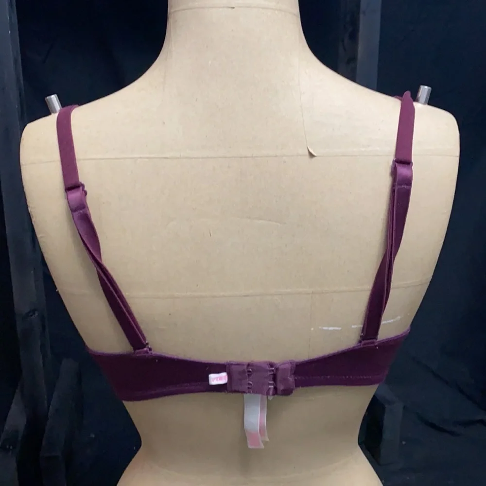 PINK Victoria’s Secret size 32DD maroon bra